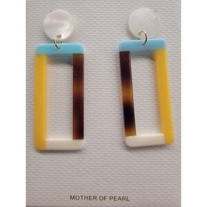 NIB ParkerRose Mother-of-pearl Earrings